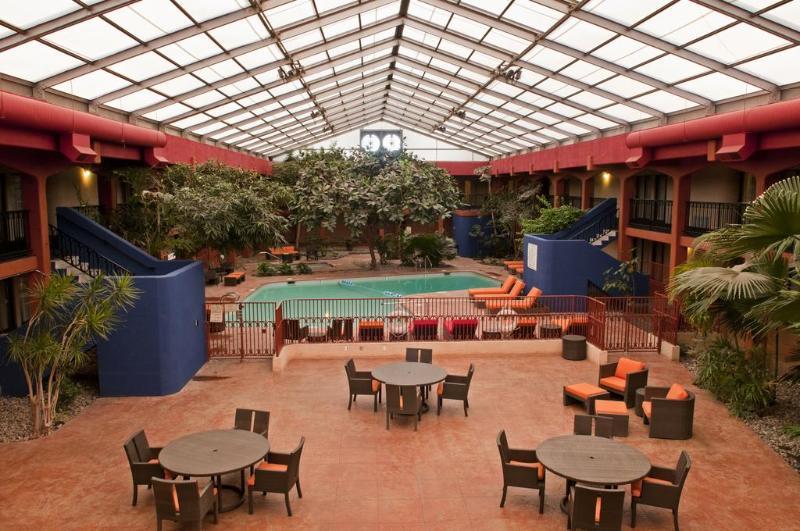 Wyndham Albuquerque Hotel & Conference Center Экстерьер фото
